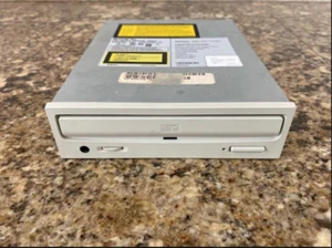 Sony CD-ROM Drive Unit CDU33A-01 34-pin proprietäre Schnittstelle  - Bild 1 von 5