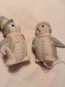 Vintage Fine Porcelain Bisque Salt And Pepper ARTMARK Plush Penguins One Pair - Picture 1 of 10