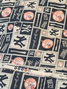 7 1/2 Yards MLB New York Yankees Patch Cotton Fabric Major League Baseball Logo - Picture 1 of 1