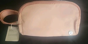 Lululemon Everywhere Belt Bag 1L Woman’s Lululemon Athletica NEW WITH TAGS - Picture 1 of 8