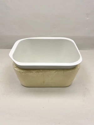 BOTE MARINO 18 1/4" L X 15 1/8" W X 11" T AISLADO LIVEWELL 13 GALONES Foto 1 de 4