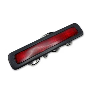 Se adapta a Mitsubishi L200 Strada 1999 04 Tercera luz de freno trasera lámpara puerta trasera roja - Imagen 1 de 6