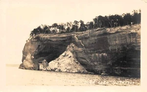 #H4091 LAKE SUPERIOR, MN. REAL PHOTO POSTCARD, PICTURED ROCKS - Picture 1 of 2