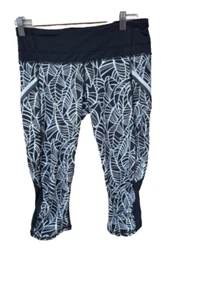 Lululemon Athletica Capri black white Leggings Size 6us phone pockets womens - Picture 1 of 9