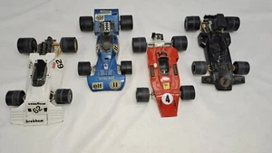 POLISTIL FERRARI, TYRRELL, BRABHAM, LOTUS 4 pezzi scala 1:25 metallo Made Italy - Foto 1 di 2