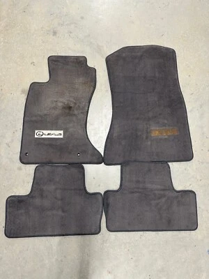 Alfombrillas grises Lexus IS250 IS350 AWD (2006-2013) 4 piezas OEM PT208-53068 Foto 1 de 4