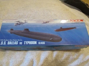 KIT DE SUBMODELO DML USS Dallas vs Soviet Typhoon 1/700 Modern Sea Power Series - Imagen 1 de 2