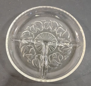 Vintage 6.25" Clear Glass 3-Part Relish Dish with Embossed Vine Design VGC - Picture 1 of 7