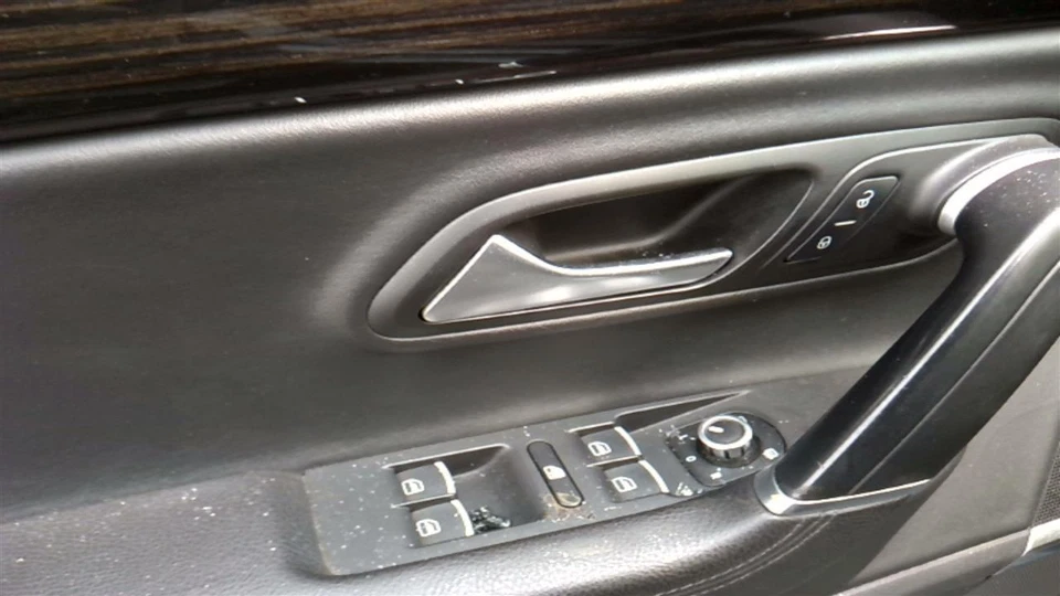 Б/у внутренняя дверная ручка подходит: 2013 Volkswagen Cc класса A - Изображение 1 из 4