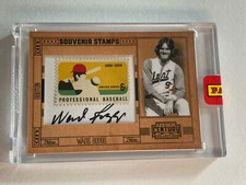 Wade BOGGS 2010 Panini Century Souvenir Stamps  AUTO #33 4/5 Red Sox HOF