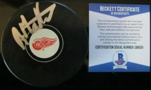 ANTHONY MANTHA SIGNED DETROIT RED WINGS HOCKEY PUCK BECKETT COA Q89291 - Picture 1 of 2