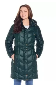 Weatherproof Lightweight Ladies Walker Coat in Green - Picture 1 of 2
