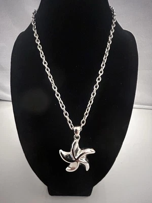 "Collar de cadena Cookie Lee tono plata estrella de mar molinete colgante declaración 15-16""" Foto 1 de 4