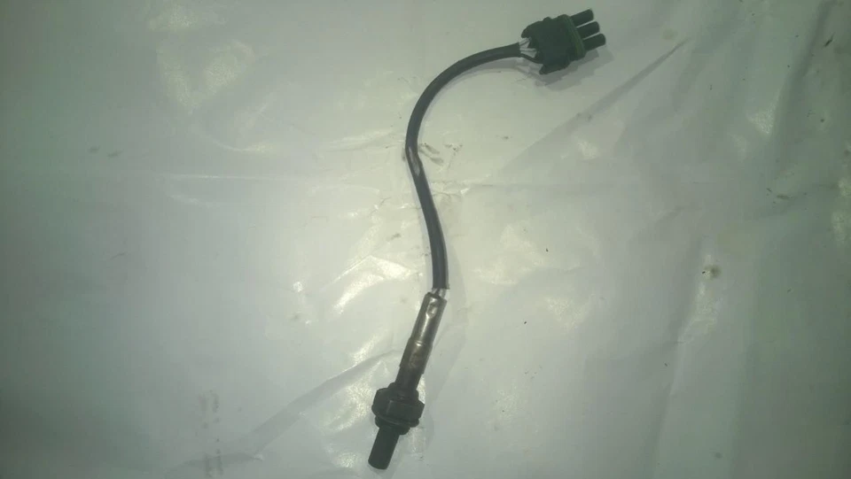 Renault Megane 1996 Lambda sensor 3 wires, WHITE WHITE BLACK 77008 FR164228-23 - Immagine 1 di 1
