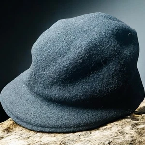 MUJI USA 100% Black Wool Lamb Newsboy Cap Hat Cabbie Golf Punk - Picture 1 of 11