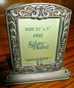 Godinger Silver-Plated Triangular Photo Frame (3) 2.5"x3" Pictures-Music Box 513 - Picture 1 of 6