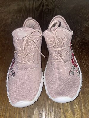 Women’s Primark Pink Floral Sneakers Size 8 - Image 1 of 4