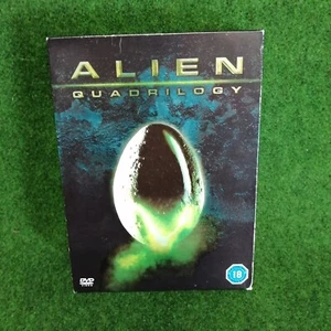 Alien Quadrilogy 9 Disc Collectors Edition Film Movie Boxset DVD Region 4 PAL - Imagen 1 de 9