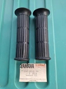 YAMAHA U5-U5E-U5D-U7E-U7D-MF3-V50-V75-Y80-V90 HANDLE GRIP L-R GENUINE NOS JAPAN - Picture 1 of 3