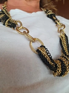 Necklace Gold And Black Chain Link Twisted GUC Vintage Lobster Clasp  - Picture 1 of 10