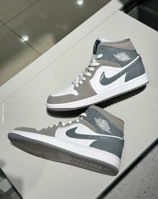 Nike Air Jordan 1 Mid SE Blanco Medio Gris Fresco HF3216-100 Para hombres Talla Nuevo Foto 1 de 4