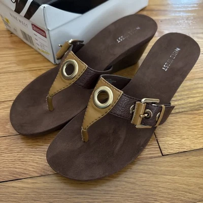Sandalias de cuña para mujer Nine West marrón tostado dorado hebilla talla 8,5 Foto 1 de 4