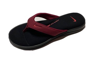 burgundy nike flip flops