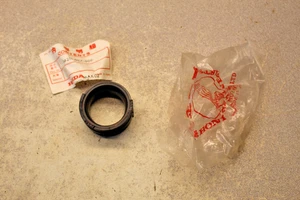 HONDA VFR 700 VFR 750 86-87 CARB INTAKE BOOT INSULATOR OEM NOS 16211-ML7-000 - Picture 1 of 6