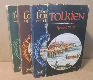 1966 Unwin Paperbacks Lord Of The Rings Trilogy Box Set Tolkien, Second Edition - Foto 1 di 4
