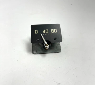 Manómetro de presión de aceite Plymouth Concord Cambridge Cranbrook 1951 NOS 1383737 Foto 1 de 4