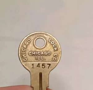 Vintage Chicago Lock Company Brass Key # 1457 Illinois Nice Design - Picture 1 of 4