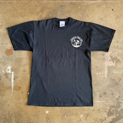 90s VINTAGE JOSHUA TREE INN HOTEL CALIFORNIA T-SHIRT SZ M GRAM PARSONS - Image 1 of 4