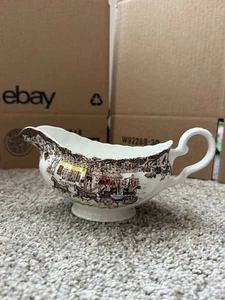 Johnson Brothers China Heritage Hall Gravy Boat English Pottery Horse & Carriage - Picture 1 of 8
