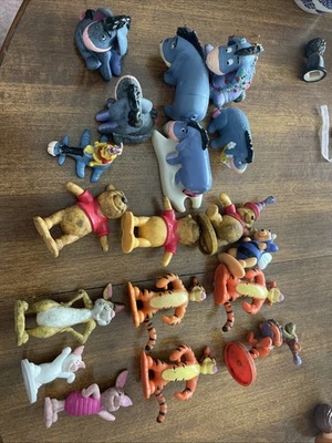 Lote de 12 figuras PVC Disney Winnie the Pooh Búho Eeyore Conejo Lechón Foto 1 de 4