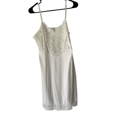 Винтажное белье Vanity Fair Slip 38 с белой кружевной отделкой полностью слип 80-е кокетка - Изображение 1 из 4