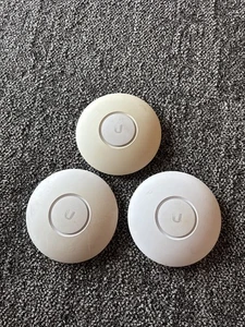Lot Of3 - UniFi nanoHD UAP-nanoHD-US Compact Dual Band Wave2 Wi-Fi 4x4 MIMO - Afbeelding 1 van 2