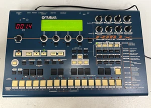 Yamaha RM1X - Sequence Remixer & Groovebox with Box and Power Supply - Picture 1 of 11