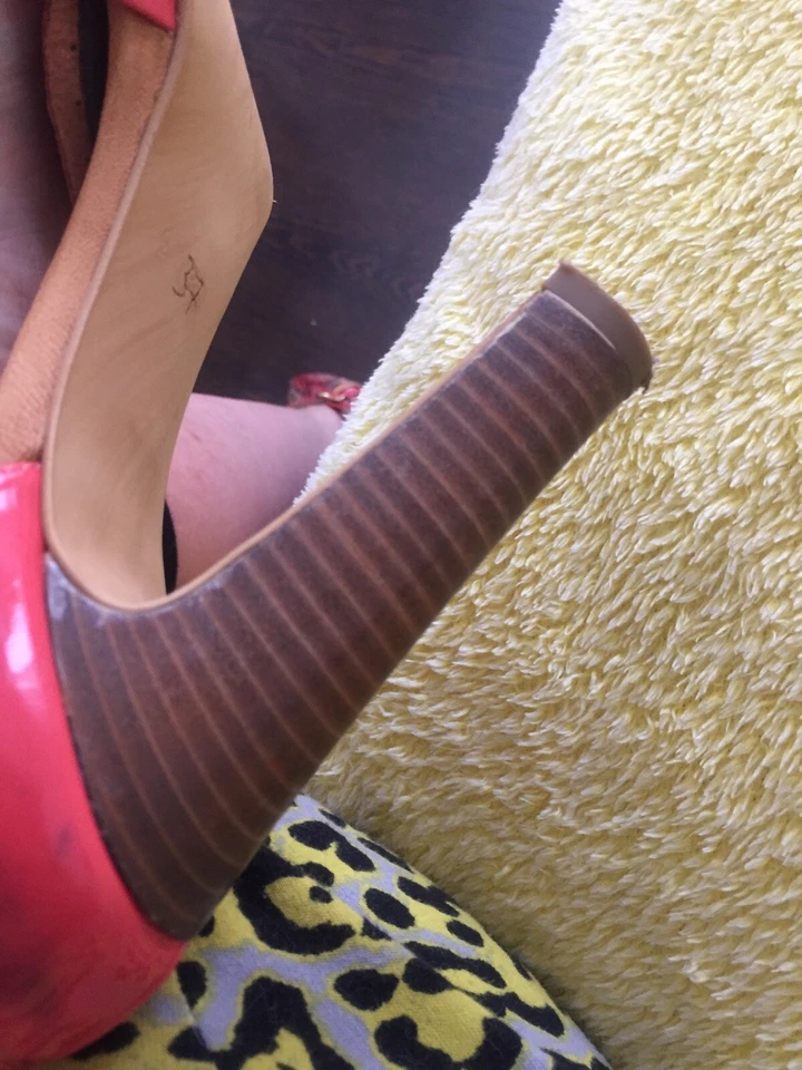 Scarpe in pelle con tacco per donna marca TT bagatt, nr 37 - Immagine 1 di 1