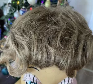 Estetica Designs kurze Lagenlook hervorgehobene leichte Locken Damenperücke R12/26H gebraucht - Bild 1 von 7