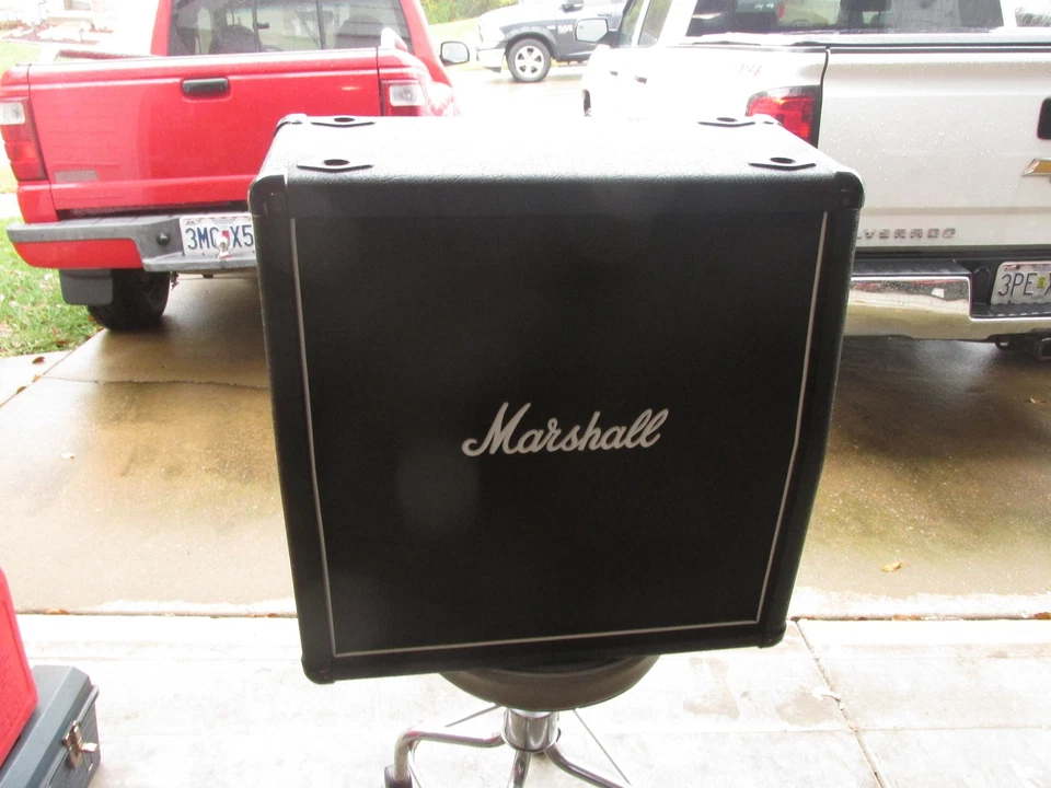 Vintage Marshall 1965A Lead 4x10 Guitar Speaker Cabinet 140W 8 Ohm England G10L - Image 1 of 4