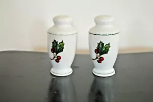LENOX CHRISTMAS HOLLY BERRY SALT & PEPPER SHAKERS - Picture 1 of 4