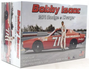 Salvinos JR Models "K&K" Bobby Isaac 1971 Dodge Charger 1:25 Modellauto Bausatz - Bild 1 von 4