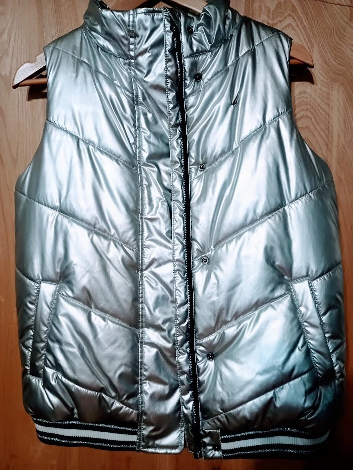 Nuevo Chaleco acolchado con cremallera completa Nautica niño/niña junior plateado, talla XL talla 16 Foto 1 de 4
