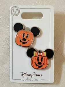 Disney Halloween Pin Minnie & Mickey Mouse Pumpkin Pins Set 2020 New in Hand - Picture 1 of 2