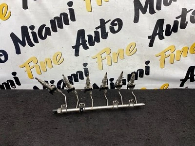 Оригинальные топливные рельсы с форсунками 2008 BMW 135I - Изображение 1 из 4