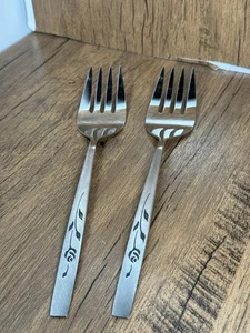 Oneida CAPISTRANO Stainless Serving Forks Lot Of 2 Deluxe Rose Flatware - Picture 1 of 3