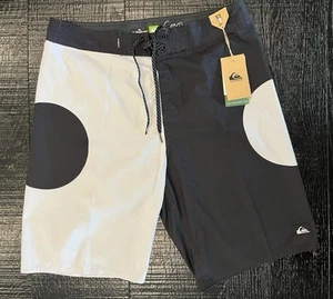Quicksilver Griffin Colapinto Size 32 Straight Fit 21” Board Shorts - Picture 1 of 2