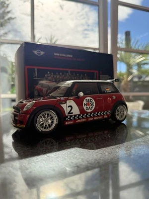 1:18 Kyosho MINI JCW Challenge Red Nose Day - Bild 1 von 4
