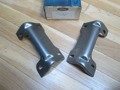Suportes de abertura para grelha Ford Crown Victoria 1980 - 1987 NOS - INTERNO E0AZ-8B455-A - Imagem 1 de 2
