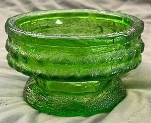 VNTG EMERALD GREEN GLASS TAPERED CANDLE HOLDER E.O BRODY USA FREE SHIPN π¦ - Picture 1 of 21